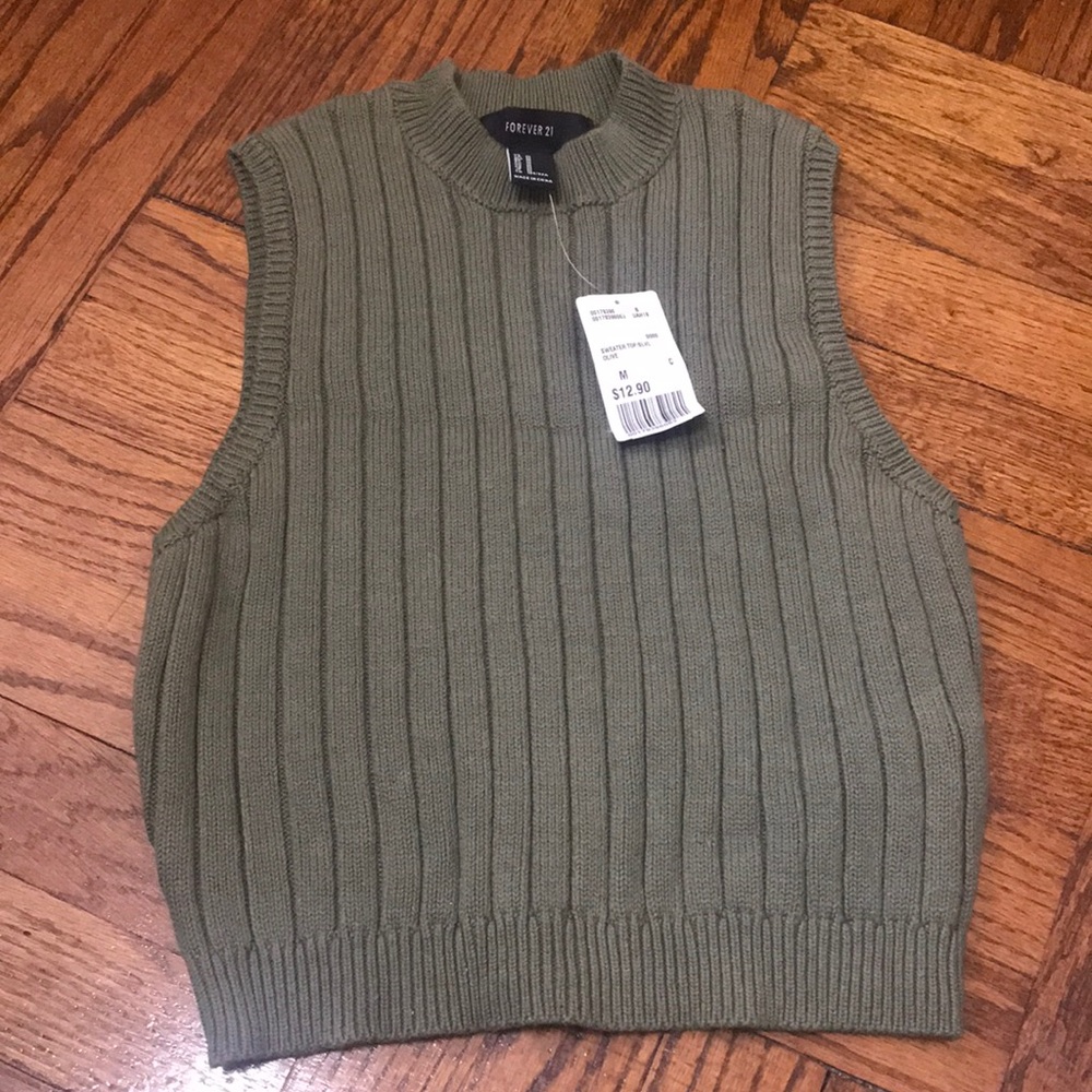 Forever 21 Sweater Top M NWT